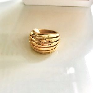 Trending ring for Her only size 8 only the middle one for sale